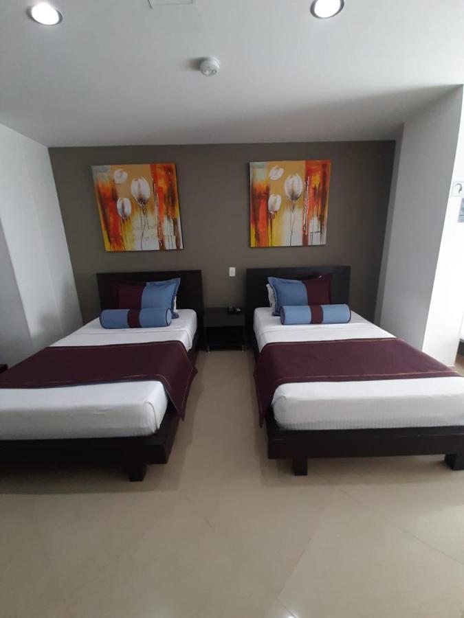 Hotel Medellin Gold エクステリア 写真