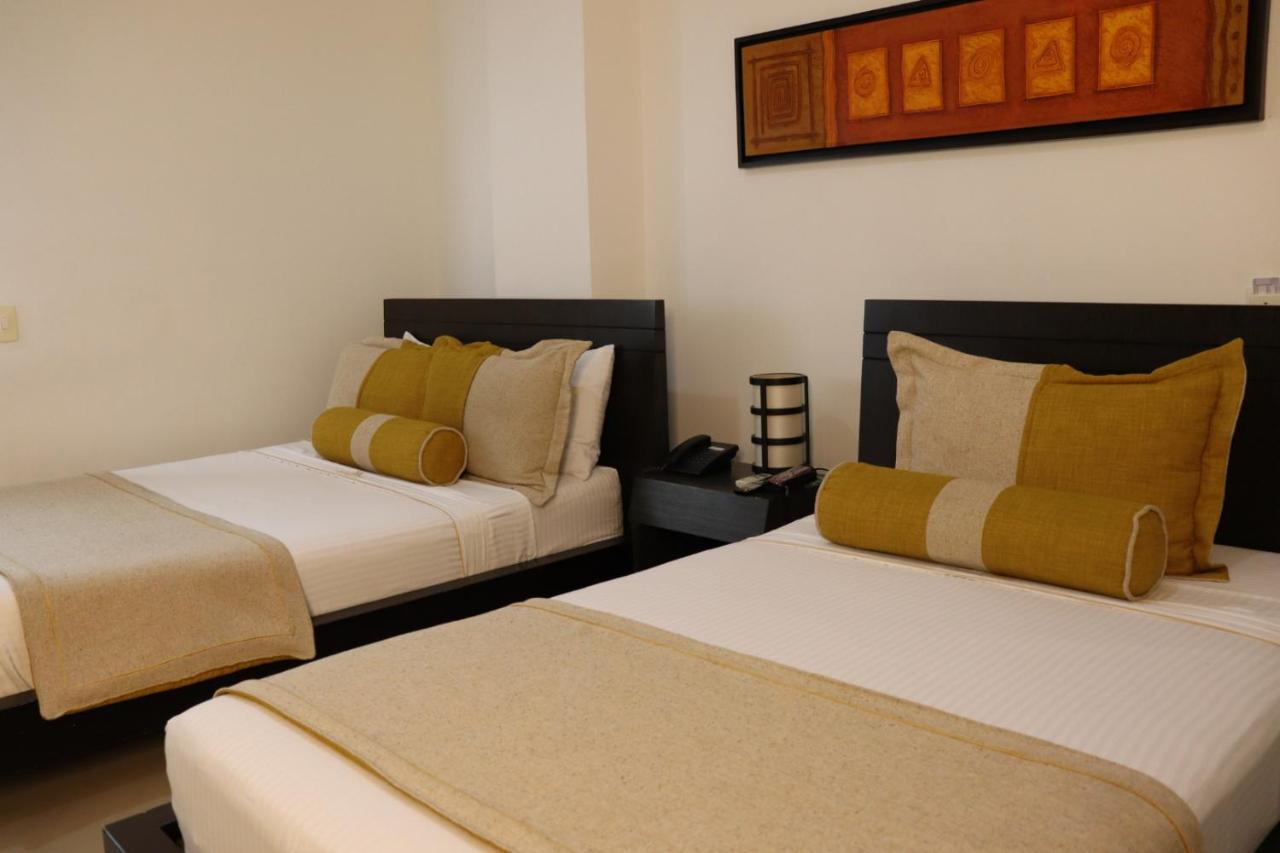 Hotel Medellin Gold エクステリア 写真