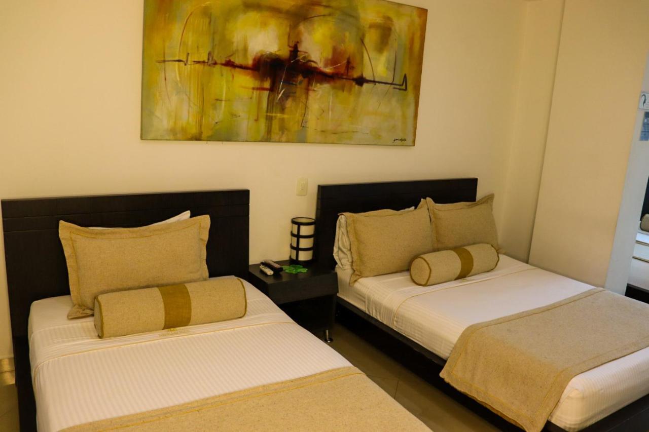 Hotel Medellin Gold エクステリア 写真