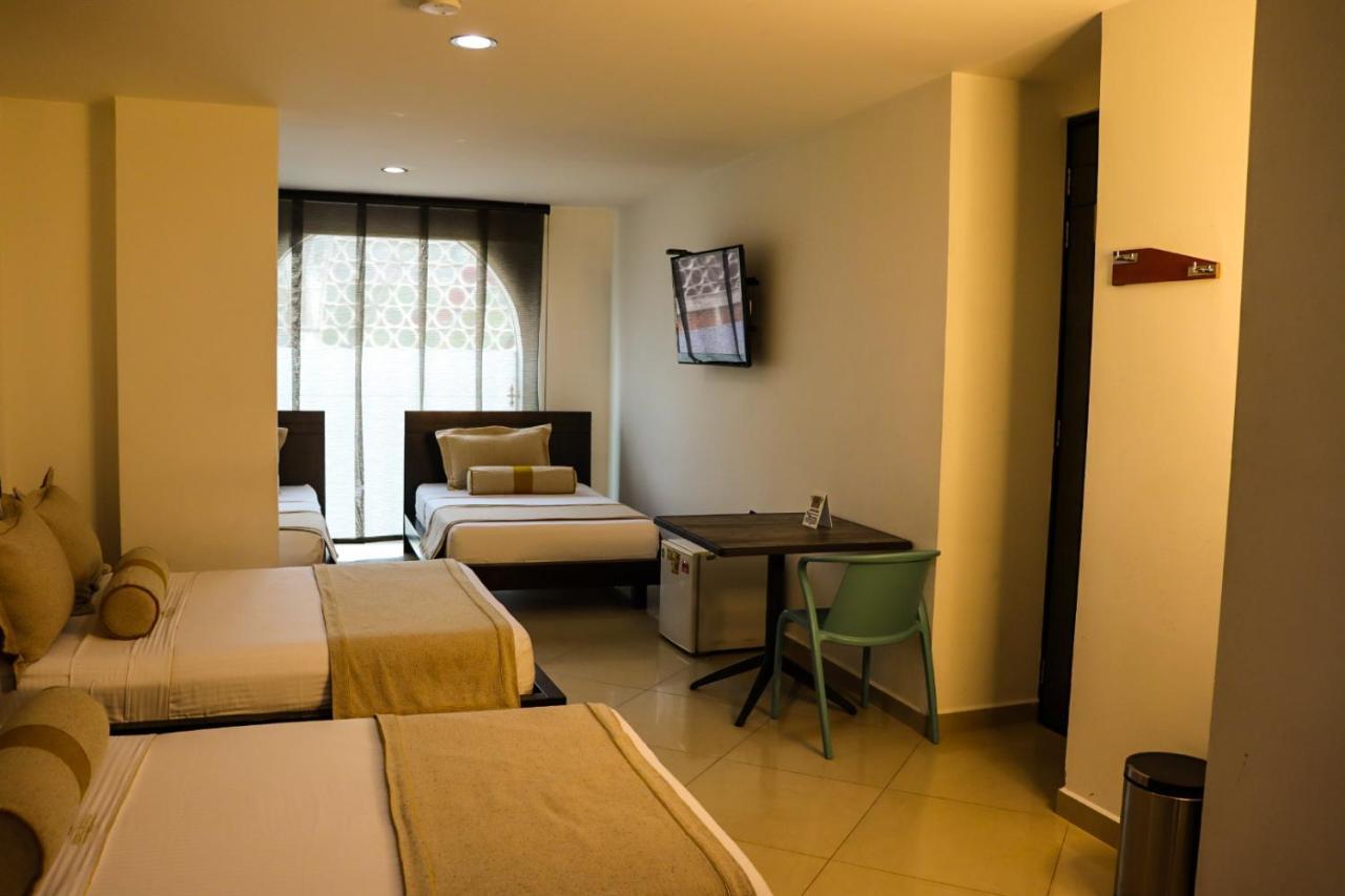 Hotel Medellin Gold エクステリア 写真