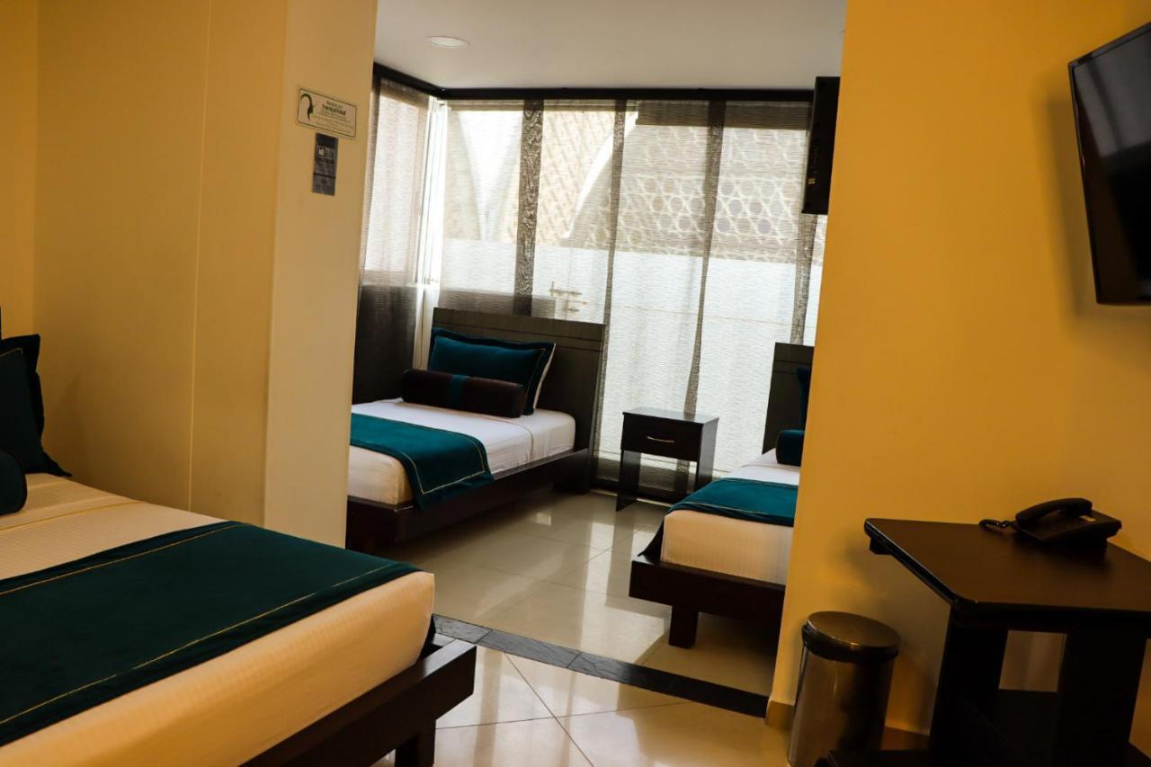 Hotel Medellin Gold エクステリア 写真
