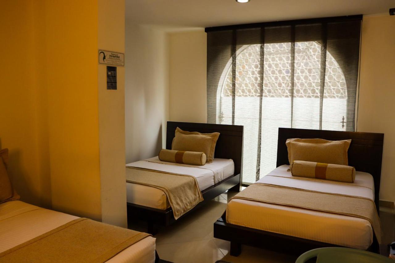 Hotel Medellin Gold エクステリア 写真