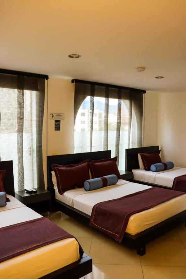 Hotel Medellin Gold エクステリア 写真