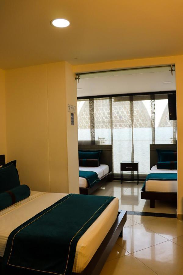 Hotel Medellin Gold エクステリア 写真